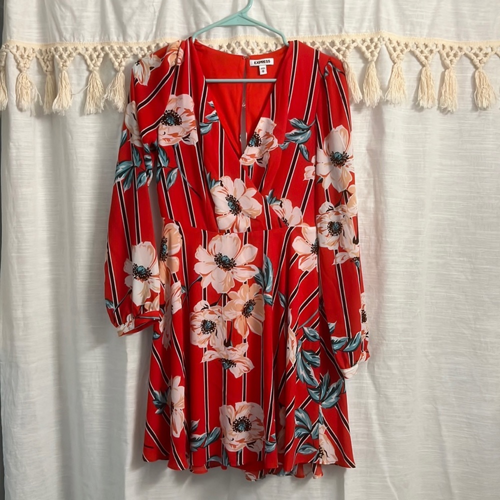 Express Red Stripe Flower long sleeves dress XS